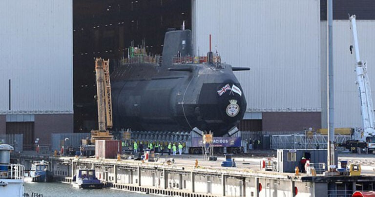 Άγγλοι κατασκευάσαν πυρηνικό υποβρύχιο «κτήνος» αξίας 1,2 δισ. ευρώ