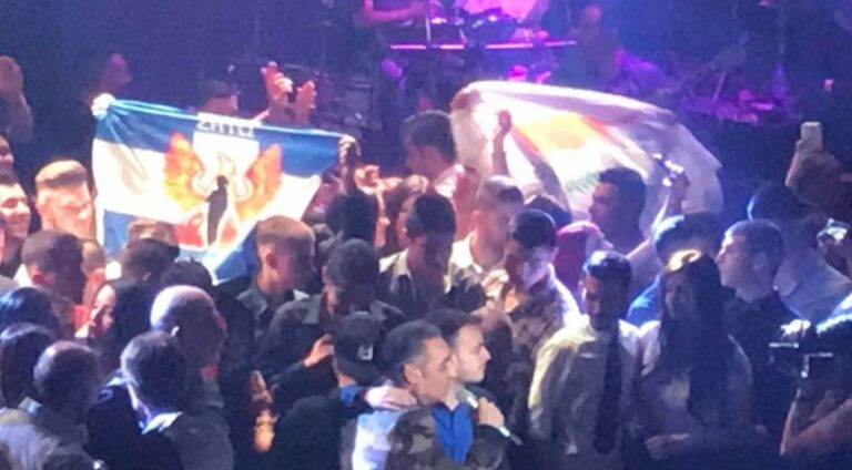 Χουντική πρεμιέρα για τον Νότη Σφακιανάκη στα μπουζούκια της Θεσσαλονίκης