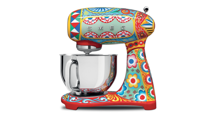 Η Dolce & Gabbana κυκλοφόρησε για πρώτη φορά συσκευές κουζίνας