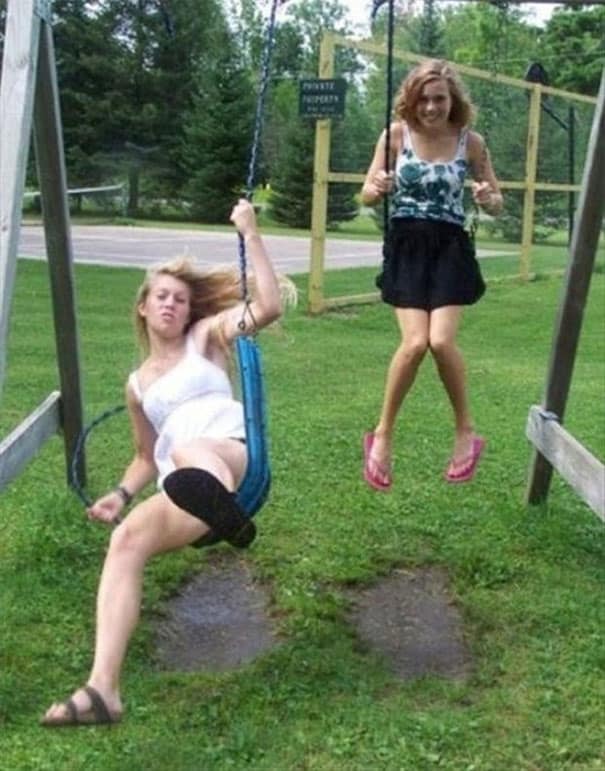 Amazingly Timed Photo Of A Swing Breaking