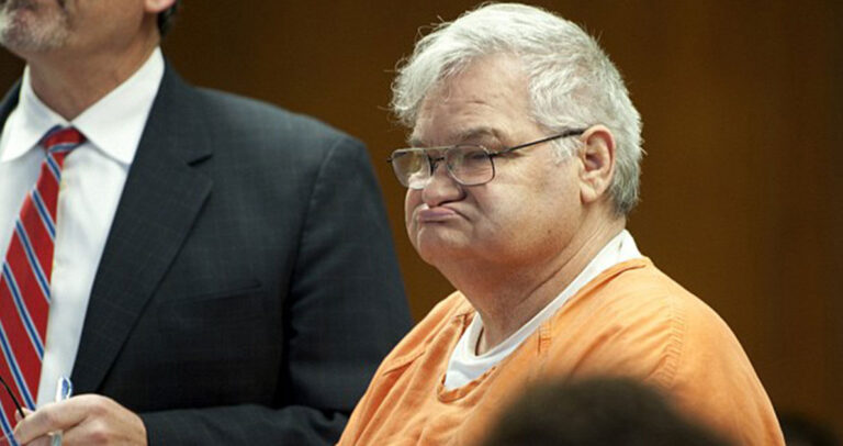 Η Αυστραλία ακυρώνει τα διαβατήρια των παιδεραστών