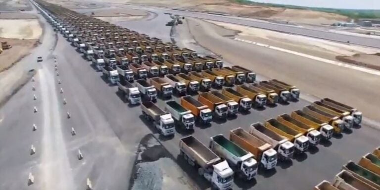 Τουρκία: Με παρέλαση 1453 φορτηγών γιόρτασαν την 564η επέτειο της άλωσης της Πόλης