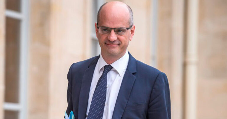 Γάλλος υπουργός Παιδείας: Από τα αρχαία ελληνικά κατάγεται ο πολιτισμός μας