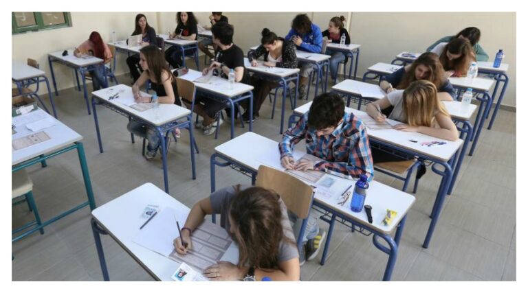 Ο Αλέξης Τσίπρας ανακοίνωσε την κατάργηση των πανελληνίων εξετάσεων