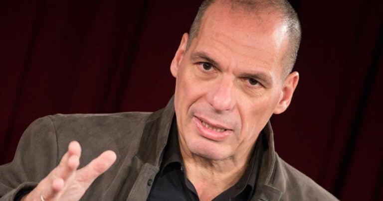 Βαρουφάκης σε Γερμανούς: «Θα μπορούσατε να ρίξετε βόμβα στην Ελλάδα για να μειωθεί το συνταξιοδοτικό κόστος»