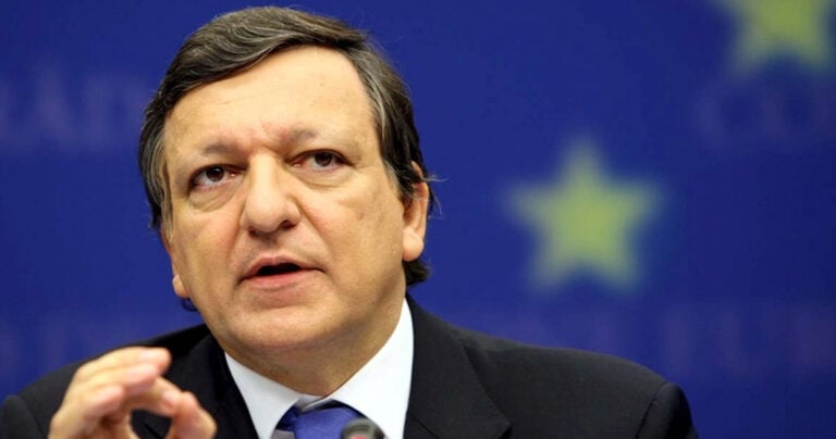 Μπαρόζο: «Κάποιοι θα πλήρωναν για να φύγει η Ελλάδα από το ευρώ»