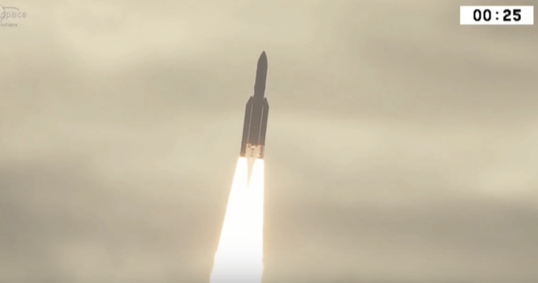 Εκτοξεύτηκε ο δορυφόρος HELLAS SAT 3 – Ποια τα κέρδη για την Ελλάδα