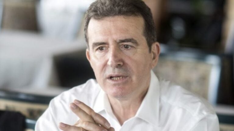 Μιχάλης Χρυσοχοΐδης: «Έπαιζα ακορντεόν σε πανηγύρια για το μεροκάματο»