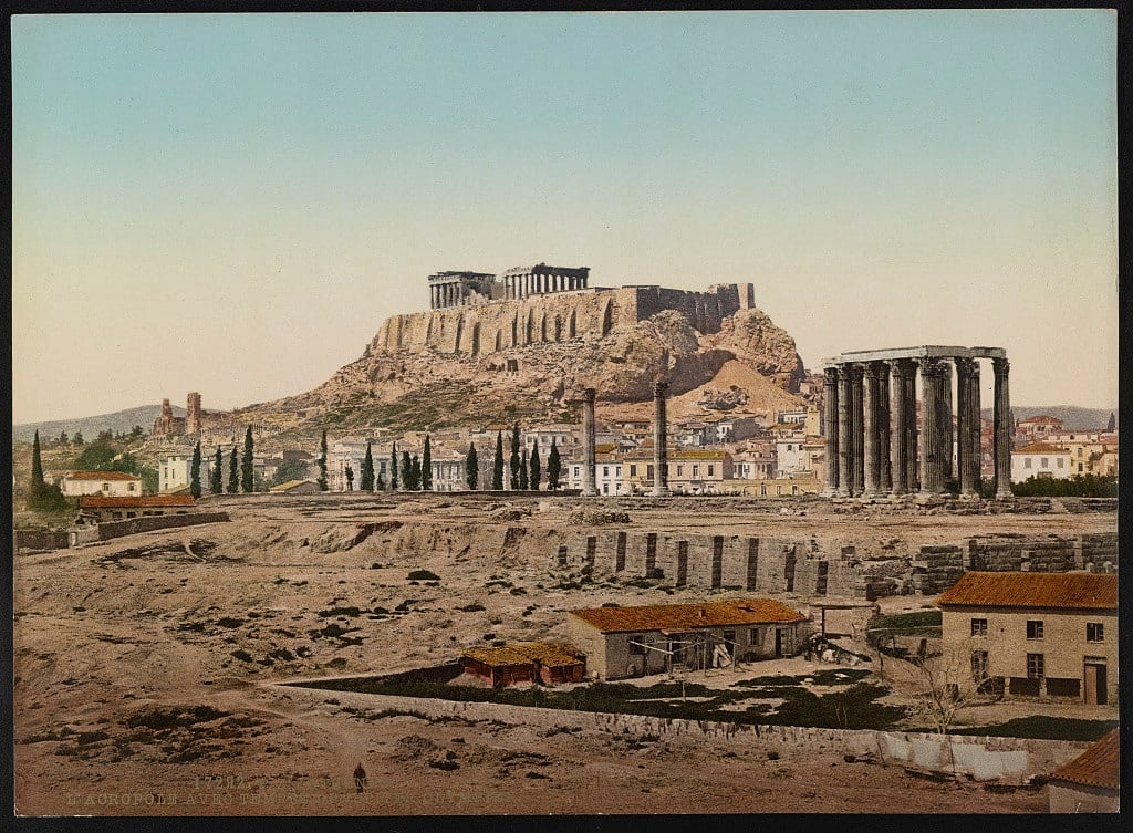 Αθήνα. Η Ακρόπολη μαζί με τον Ναό του Ολυμπίου Διός