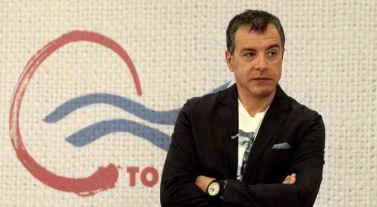 Θεοδωράκης: «Τελικά δεν είναι όλα καλά με την υγεία μου»