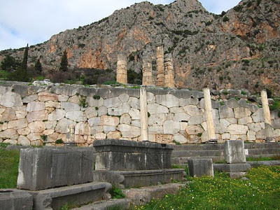 Τι υπάρχει κάτω από το μαντείο των Δελφών 4 fd774720558b6045d692a551014a5fa0
