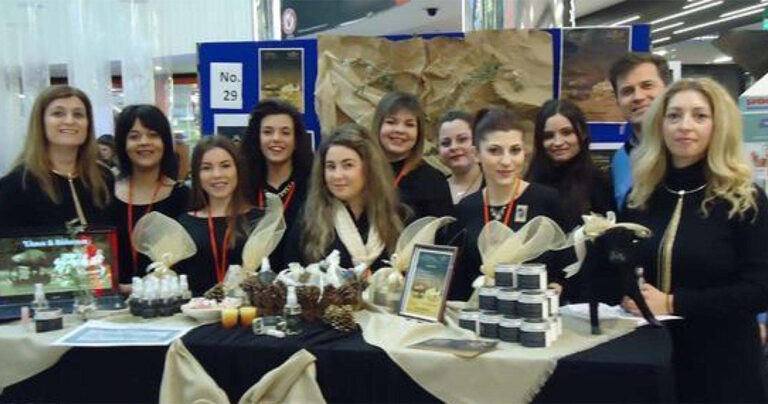 Μαθήτριες από τις Σέρρες δημιουργούν προϊόντα μαλλιών από βούτυρο βουβαλιού