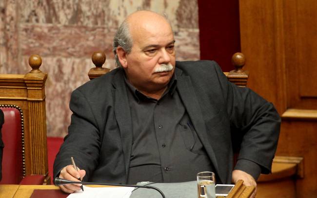 Βούτσης σε Μητσοτάκη: «Συνέλαβαν τα μέλη του Ρουβίκωνα χωρίς να με ρωτήσουν»