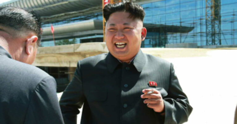 Οι κάτοικοι λιμοκτονούν και ο Κιμ Γιονγκ Ουν ζει στην απόλυτη χλιδή