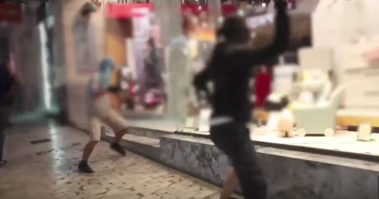 Βίντεο δείχνει αναρχικούς να σπάνε την Ερμού μετά την απόφαση για την Ηριάννα