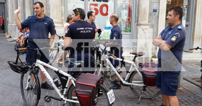 Με βερμούδα και ποδήλατα οι αστυνομικοί στην Αθήνα