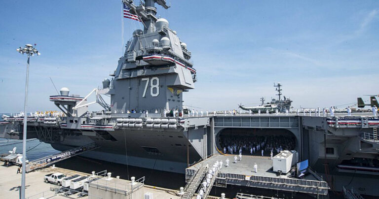 Το νέο πελώριο αεροπλανοφόρο των ΗΠΑ μπορεί να πλέει 20 χρόνια χωρίς ανεφοδιασμό