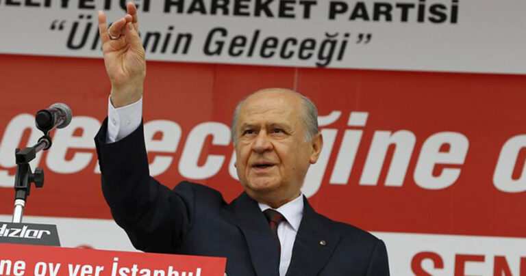 Ηγέτης των Γκρίζων Λύκων: «Η Ελλάδα έχει 15 νησιά στο Αιγαίο παράνομα»