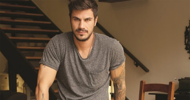 Εδώ θα τρώμε από εδώ και στο εξής τα φαγητά του Άκη Πετρετζίκη