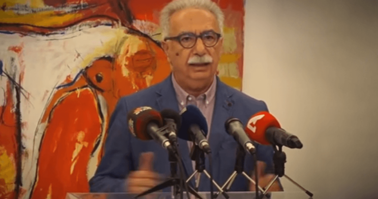 Γαβρόγλου: «Η σημαία δεν πρέπει να είναι βαθμολογικό έπαθλο»