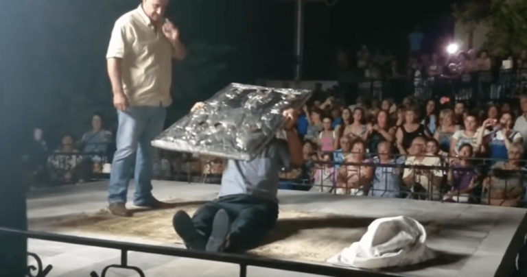 Η θαυματουργή εικόνα του Χριστού που χτυπιέται μόνη της στην Καβάλα