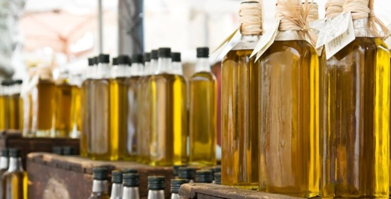 Η Ελλάδα πια εισάγει ακόμη και ελαιόλαδο