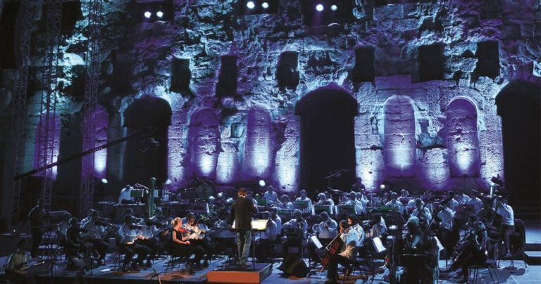 Η Φιλαρμονική της Πράγας με Pink Floyd, Stones, Zeppelin και Queen στο Ηρώδειο