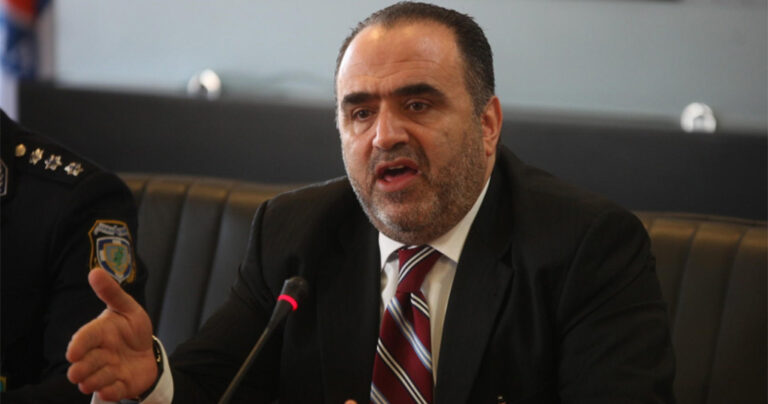 SOS – Μη βάζετε φωτογραφίες των παιδιών σας με μαγιό