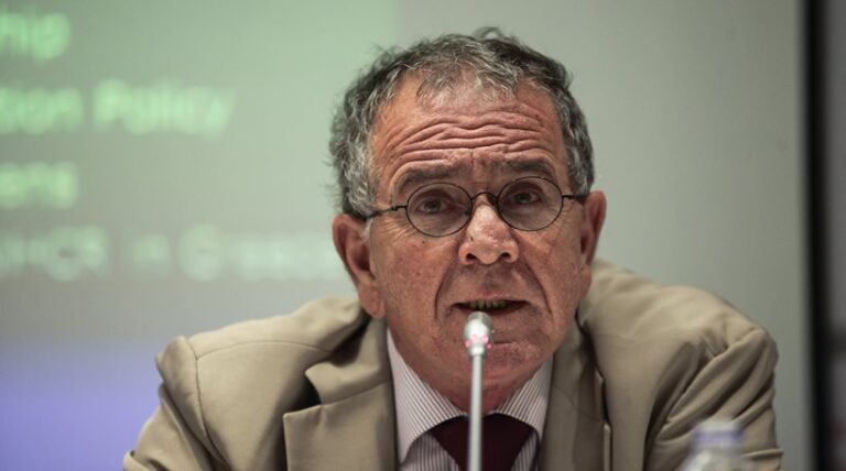 Μουζάλας: «Πράσινο φως για να επιστρέψουν πρόσφυγες από τη Γερμανία»