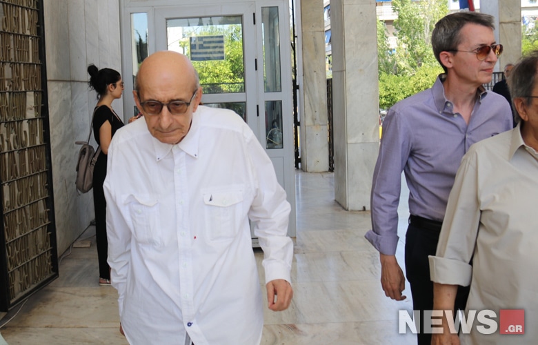 Για αποτέφρωση η σορός της Αρλέτας 12