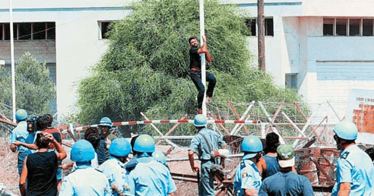 Αύγουστος 1996: Σολωμός Σολωμού και Τάσος Ισαάκ περνούν στο «πάνθεον» των ηρώων