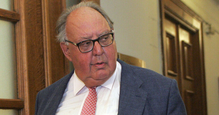 Πάγκαλος: «Ο ελληνικός στρατός είναι οπερέτα κάνει μόνο για παρελάσεις»