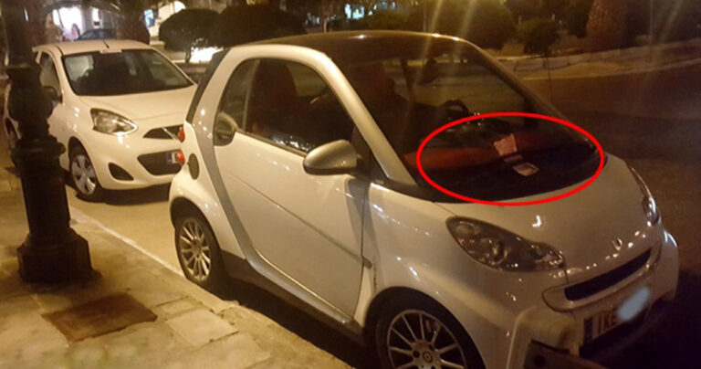 Τήνος: Έκοψαν κλήσεις σε όλα τα αυτοκίνητα εκτός από ένα