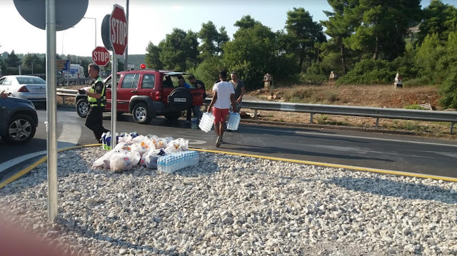 Μπράβο MyMarket: Την ώρα που οι Πυροσβέστες έκαναν έκκληση για νερά ήσασταν οι μόνοι που στείλατε φορτηγά 2 tromaktiko1835