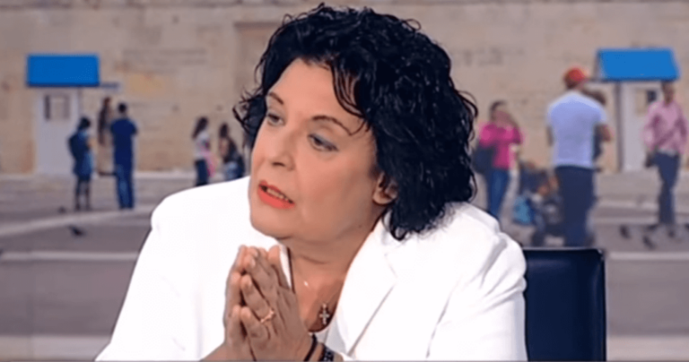 Κανέλλη: «Πρώτη φορά βλέπω πρωθυπουργό να διαφημίζει καλλυντικά και τσιγάρα»