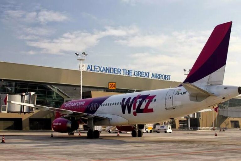 Τα Σκόπια αποσύρουν την ονομασία «Μέγας Αλέξανδρος» από το αεροδρόμιό τους