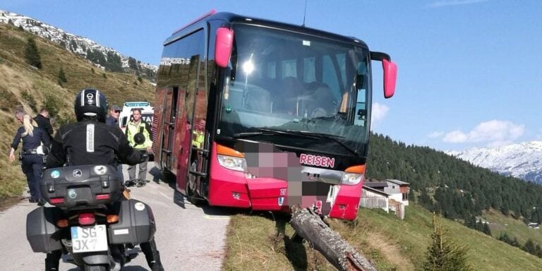 Τουρίστας ήρωας σταμάτησε λεωφορείο στο χείλος του γκρεμού στην Αυστρία
