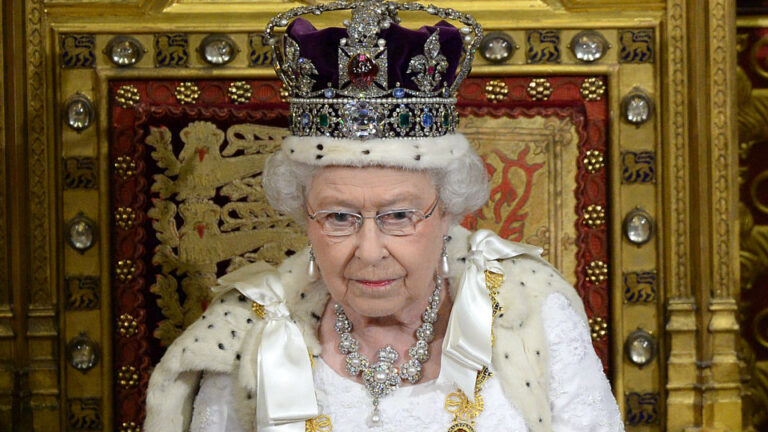 Γιατί η βασίλισσα Ελισάβετ δεν έχει έρθει ποτέ στην Ελλάδα