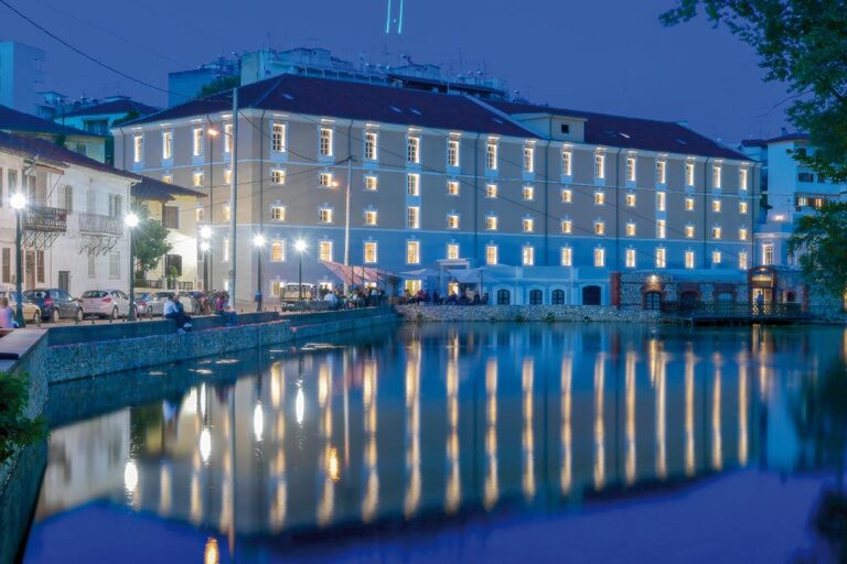 H εκπληκτική μετατροπή μιας  καπναποθήκης σε ξενοδοχείο στη Δράμα