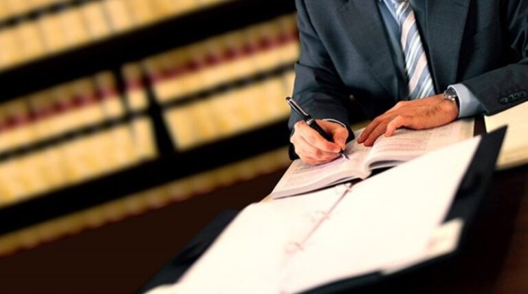 24χρονη Ελληνίδα της έκλεψαν την ταυτότητα και βρέθηκε παντρεμένη με 50χρονο Πακιστανό