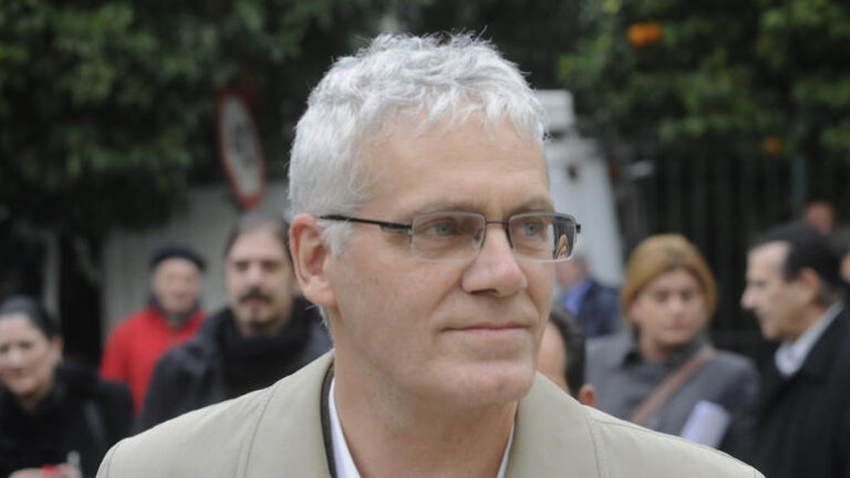 Τσιρώνης για πετρελαιοκηλίδα: «Την ευθύνη την έχει μια κοινωνία ολόκληρη»