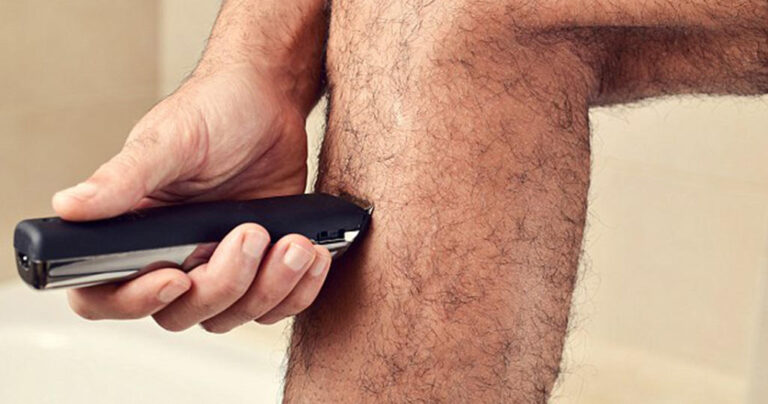 Σχεδόν ένας στους δυο άντρες ξυρίζουν σήμερα τα πόδια τους