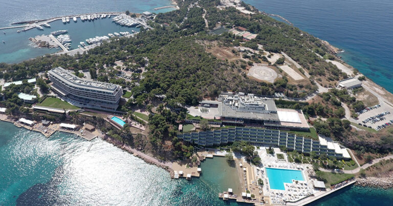 Ο Αστέρας Βουλιαγμένης γίνεται το πρώτο «Four Seasons» της Ελλάδας
