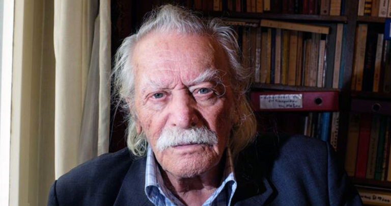 Αυτά τρώει ο Μανώλης Γλέζος και κοντεύει τα 100 χρόνια ζωής