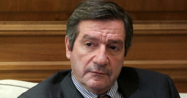 Καμίνης: «Είμαι βαθιά αριστερός φιλελεύθερος και αμετακίνητα δημοκράτης»