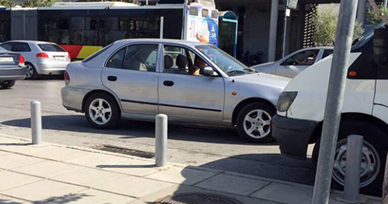 Οδηγός πάει αντίθετα στο ρεύμα στον πιο κεντρικό δρόμο της Θεσσαλονίκης