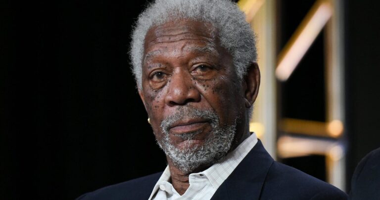 Ο Μόργκαν Φρίμαν ζητά από τον Τραμπ να κηρύξει πόλεμο στην Ρωσία