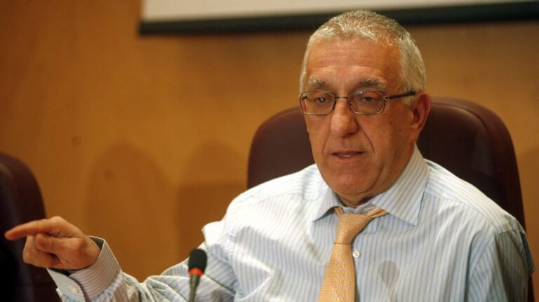 Κακλαμάνης: «Να καλύπτεται από τα Ταμεία η εγχείρηση αλλαγής φύλου»