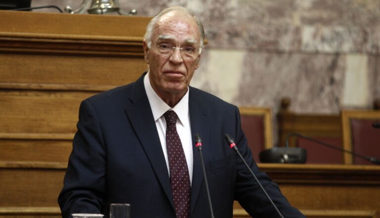 Λεβέντης: «Παραιτούμαι τη Δευτέρα αηδιάζω εδώ μέσα»