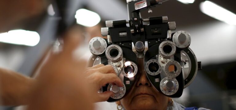 Έρχεται ο βιονικός φακός που θα βάλει τέλος σε γυαλιά και φακούς επαφής